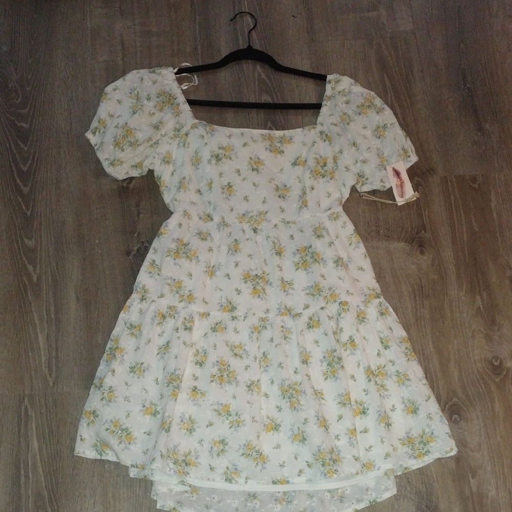 Jessica Simpson White and Yellow Floral Backless Dress